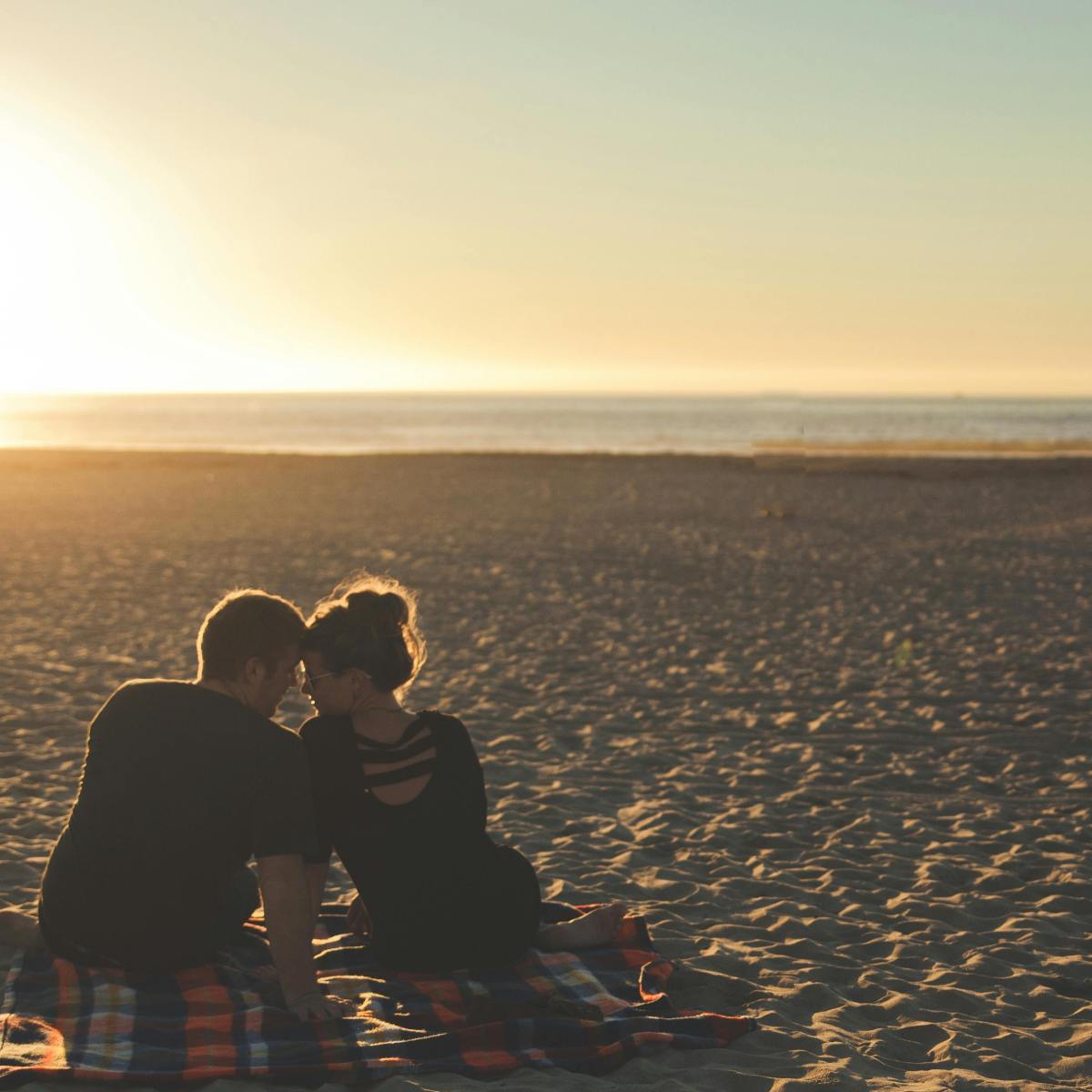 Reignite the Spark: 4 Ways to Cultivate Intimacy This&nbsp;Summer